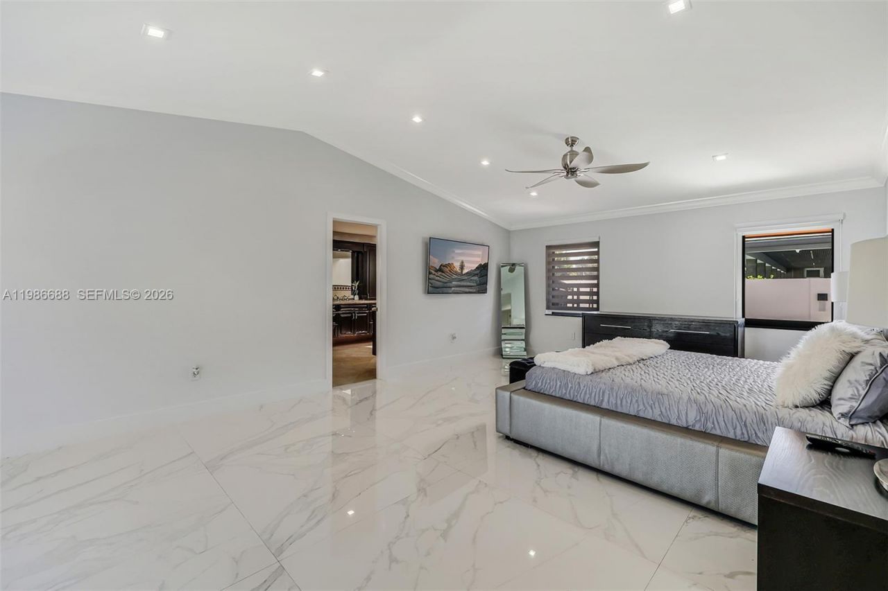 13801 SW 34th St , Miami, FL 33175 Photo