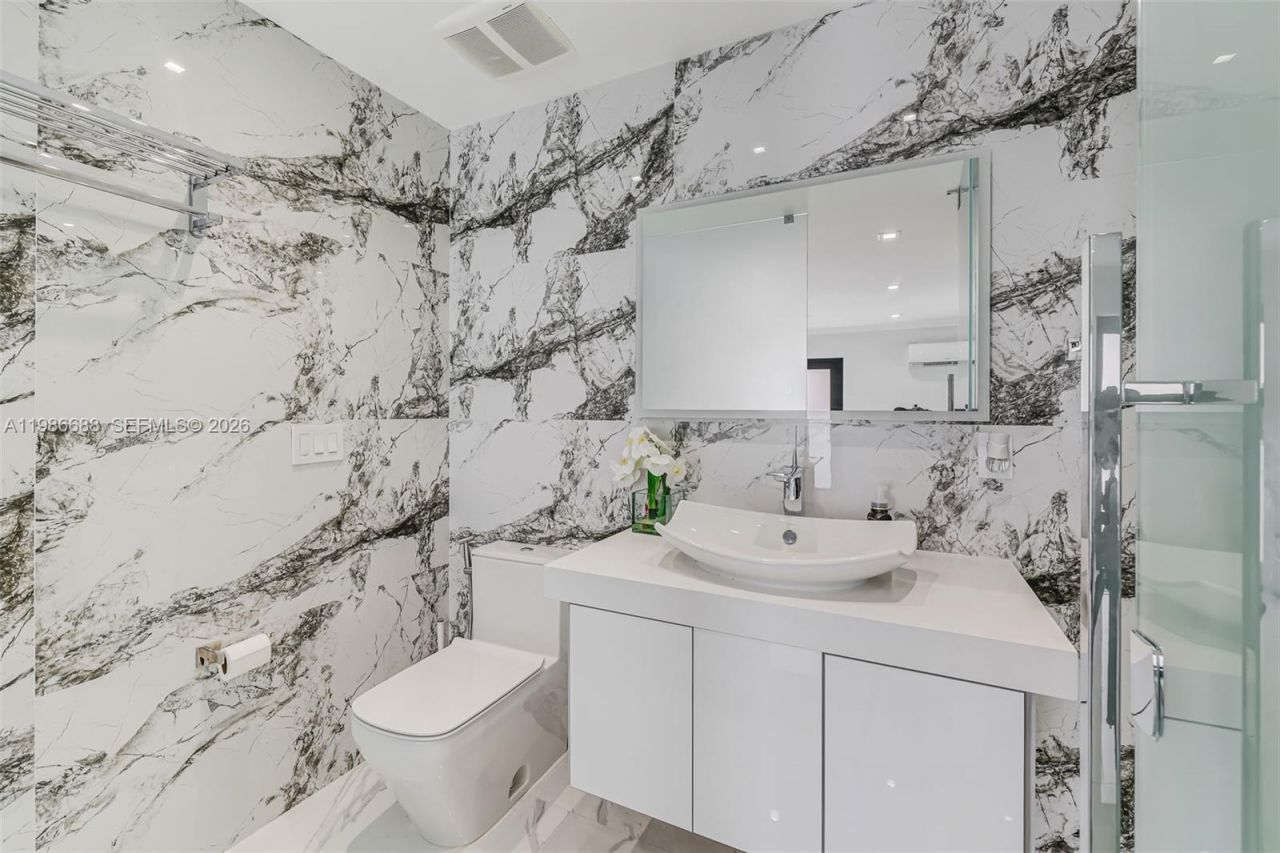 13801 SW 34th St , Miami, FL 33175 Photo