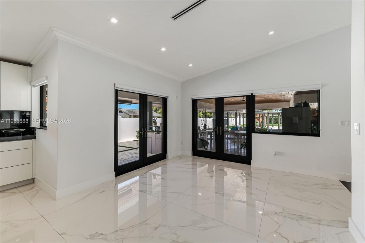 13801 SW 34th St , Miami, FL 33175 Photo