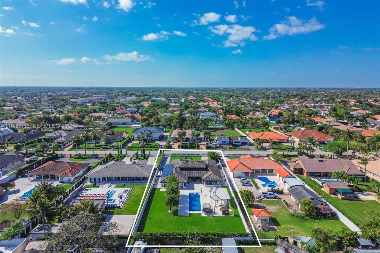 13801 SW 34th St , Miami, FL 33175 Photo