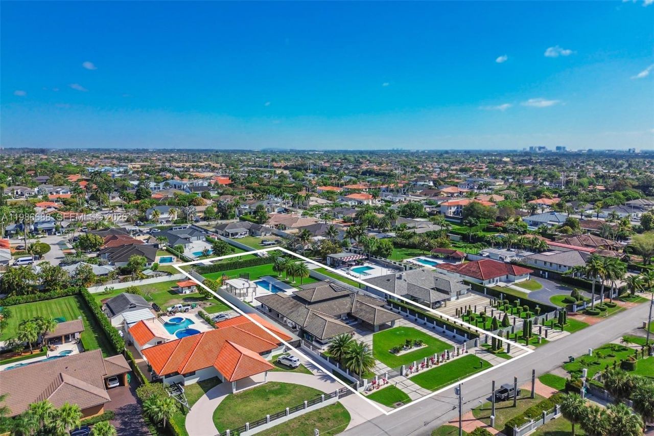 13801 SW 34th St , Miami, FL 33175 Photo