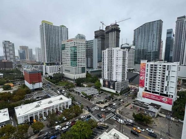 239 SW 9th St, Unit 1704, Miami, FL 33130