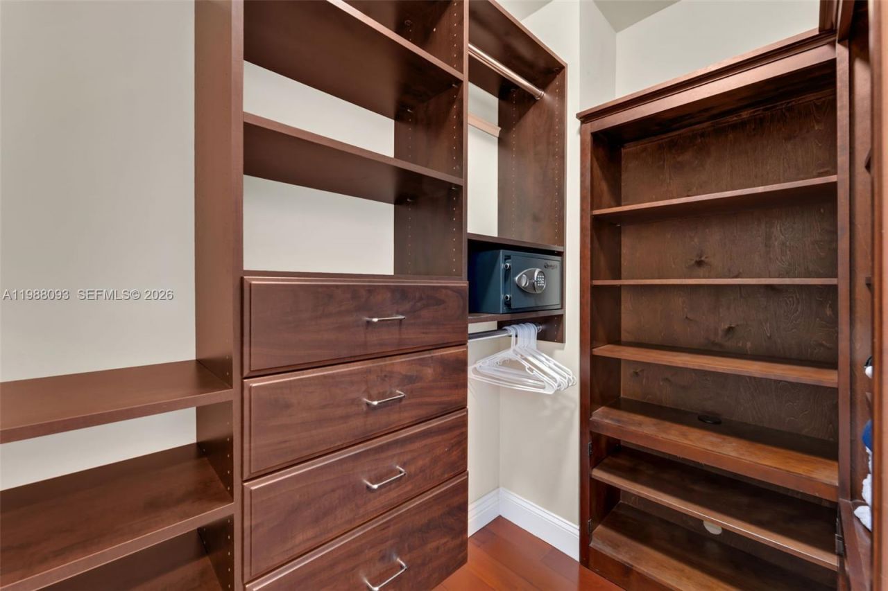 1945 S Ocean Dr , Unit 604, Hallandale Beach, FL 33009 Photo