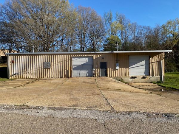 108 W 10th, Tupelo, MS 38801