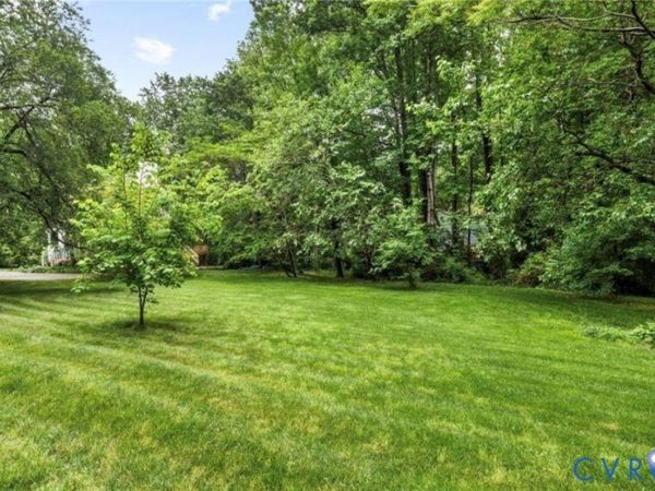 2801 Mohawk Drive, North Chesterfield, VA 23235