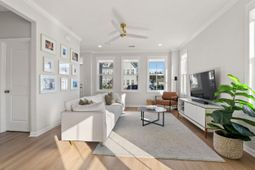 627 Southview Lane photo 4