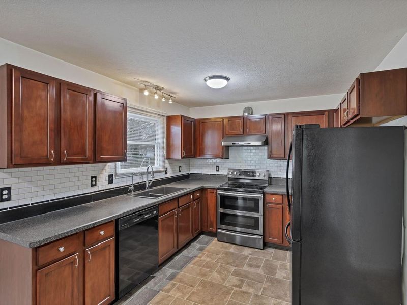 457 Carver Street, Pickerington, OH 43147 Photo 12