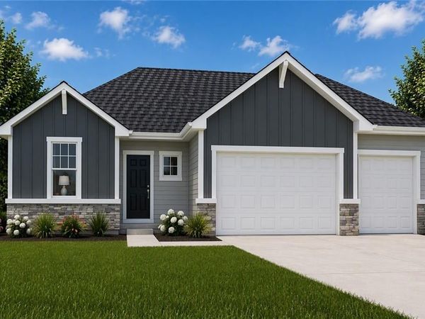 17819 Green Road, Gardner, KS 66030