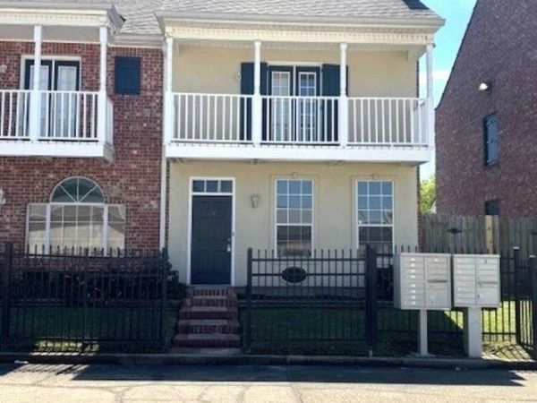 151 Aspen Square, Unit #B-10, Denham Springs, LA 70726