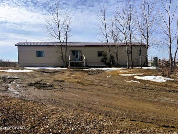 8628 49TH Street NE, Devils Lake, ND 58301