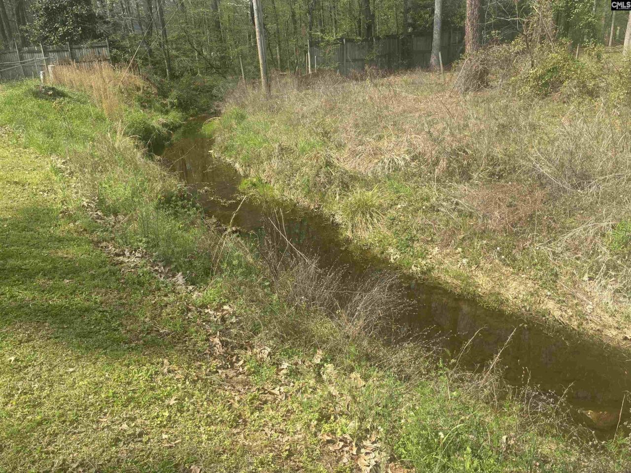 205 & 209 Beechwood Lane  Photo 14