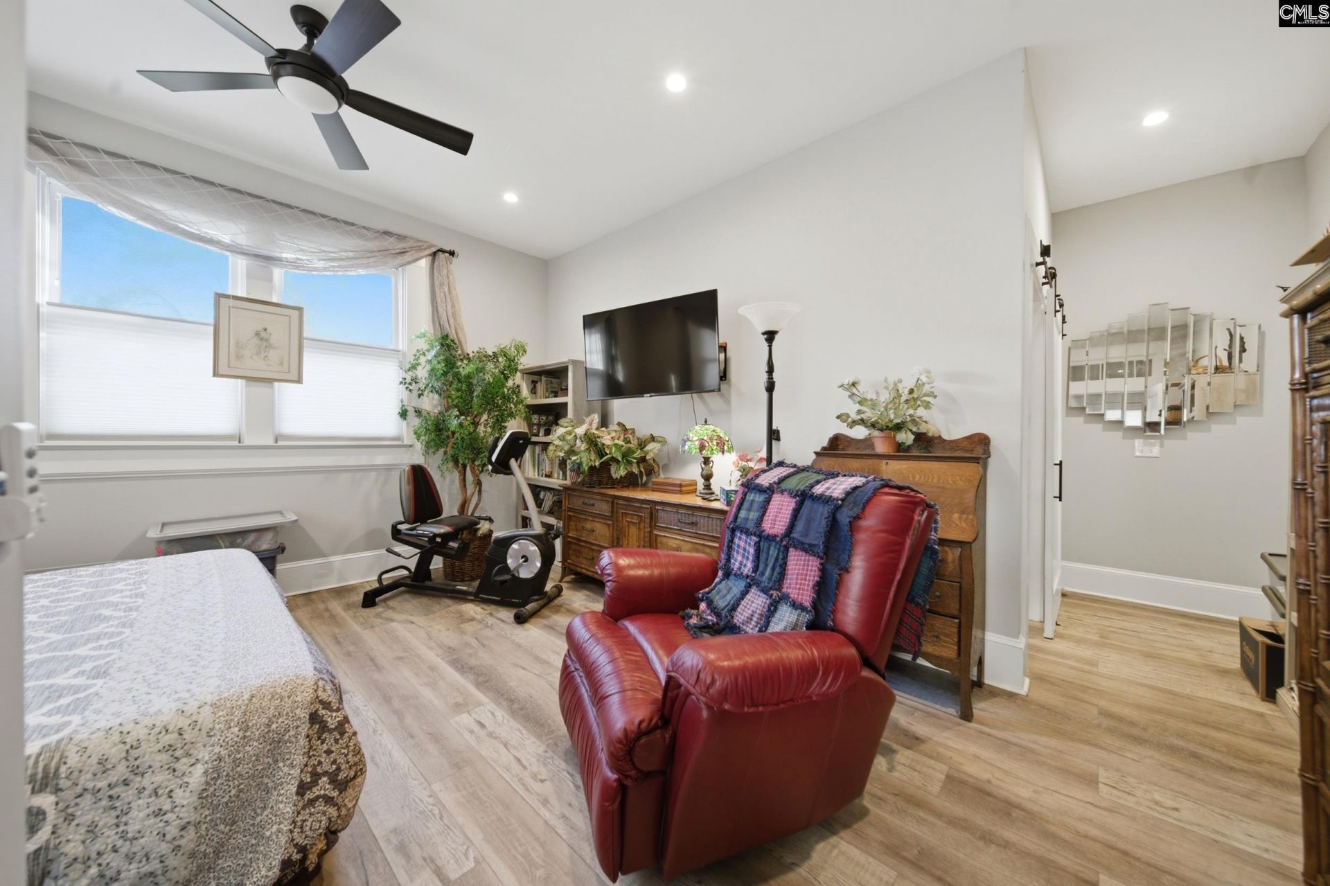 2804 Wilmot Avenue Photo 11