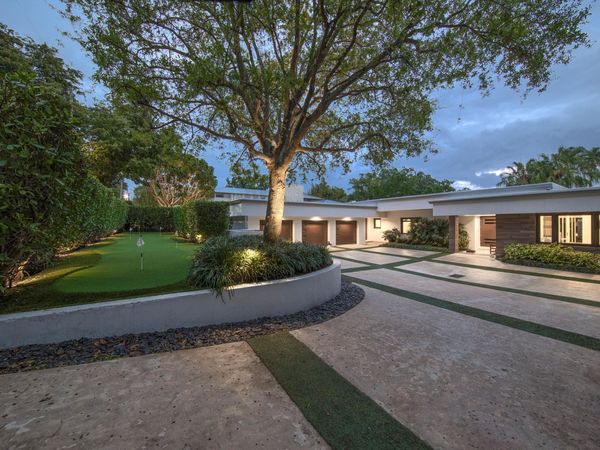 420 SE 17th Avenue, Fort Lauderdale, FL 33301