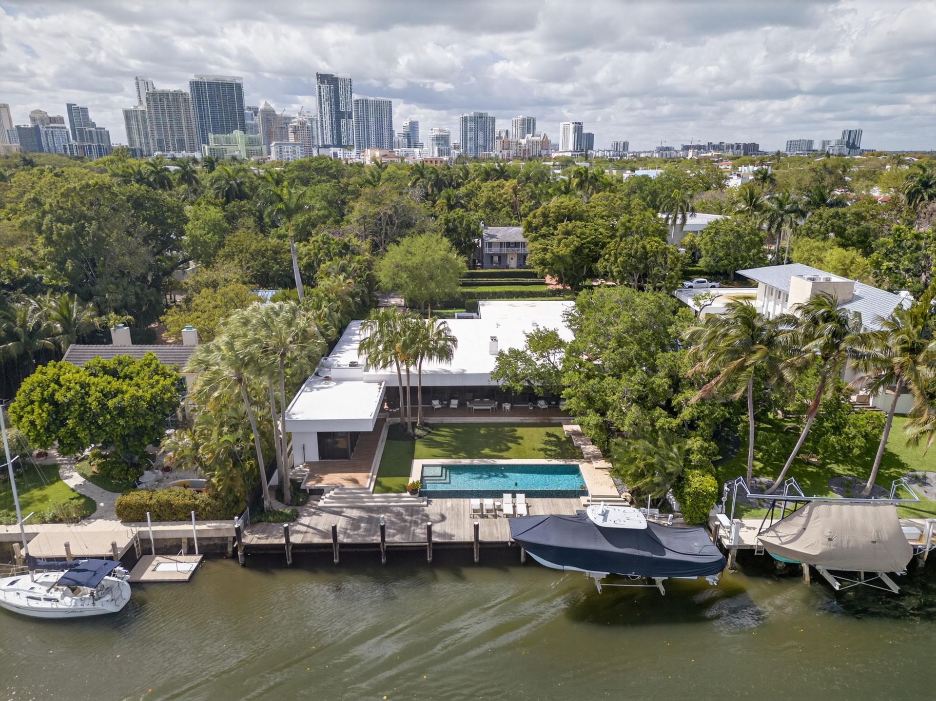 420 SE 17th Avenue, Fort Lauderdale, FL 33301 Photo