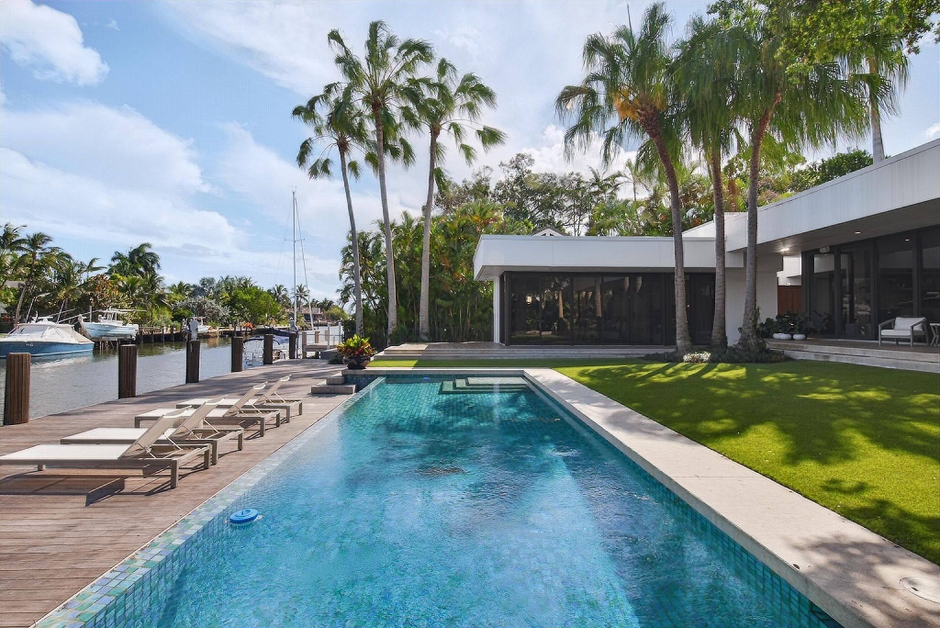 420 SE 17th Avenue, Fort Lauderdale, FL 33301 Photo