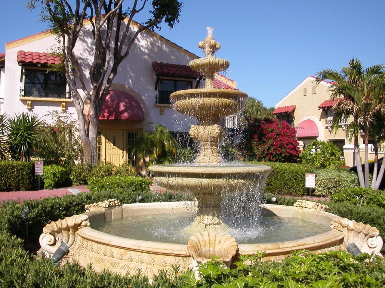 13 Uno Lago Drive, Juno Beach, FL 33408 Photo