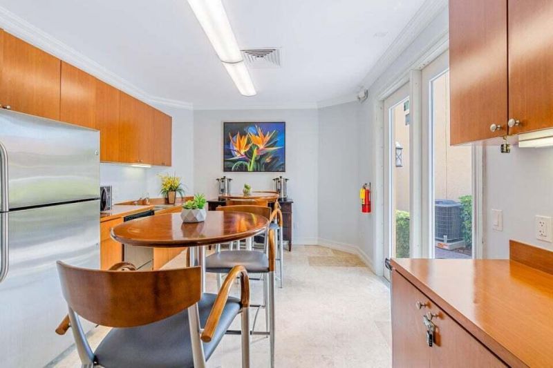 13 Uno Lago Drive, Juno Beach, FL 33408 Photo