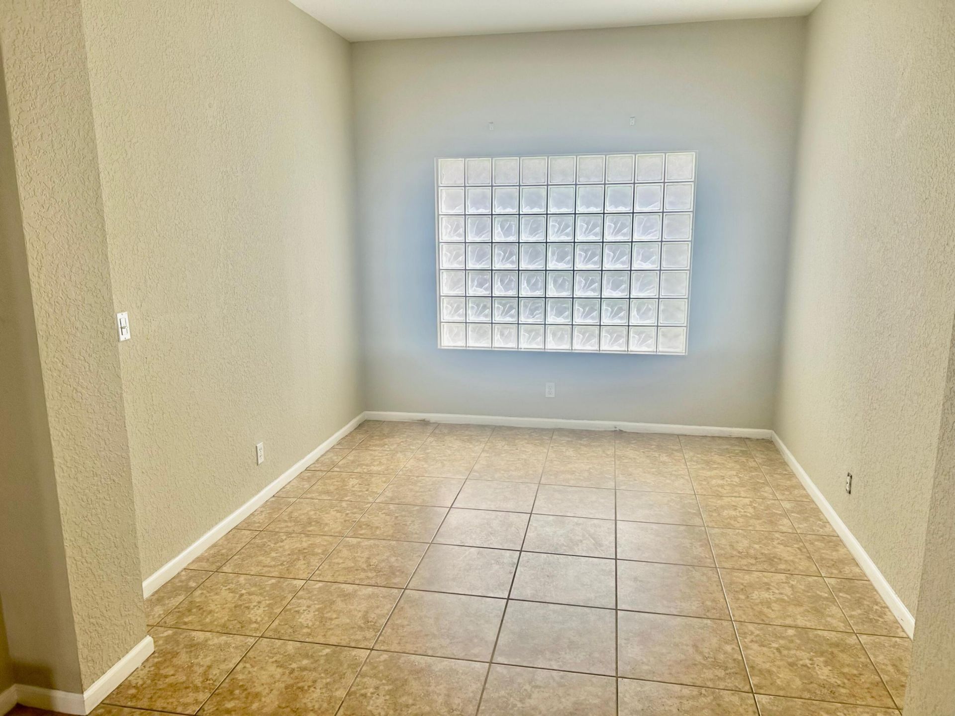 317 Berenger Walk, Royal Palm Beach, FL 33414 Photo