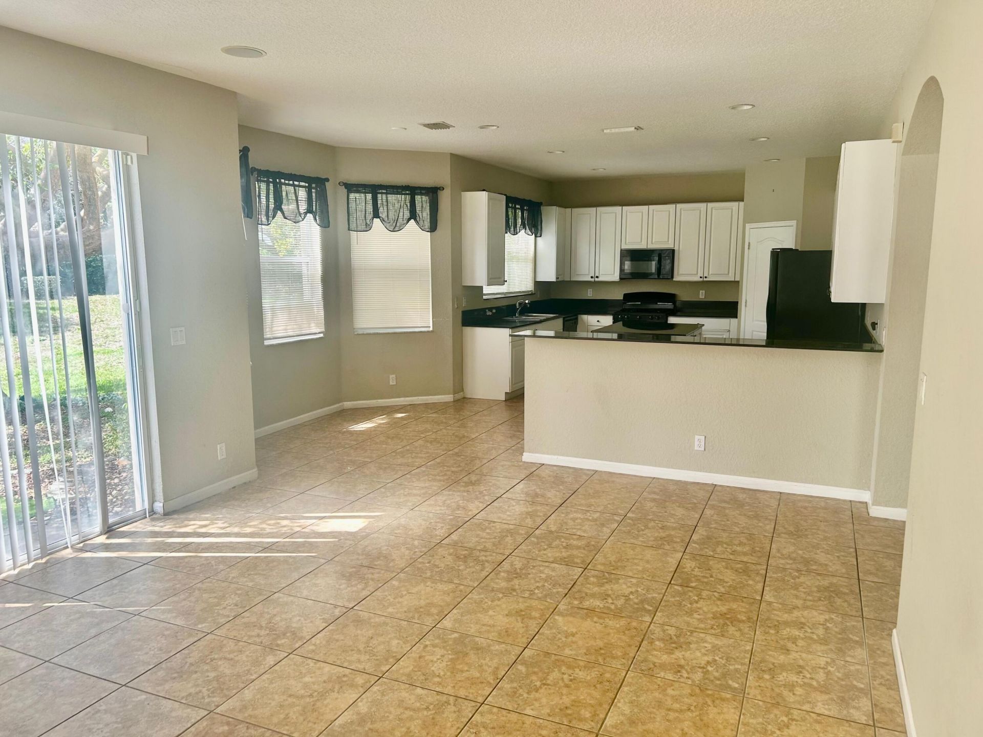 317 Berenger Walk, Royal Palm Beach, FL 33414 Photo