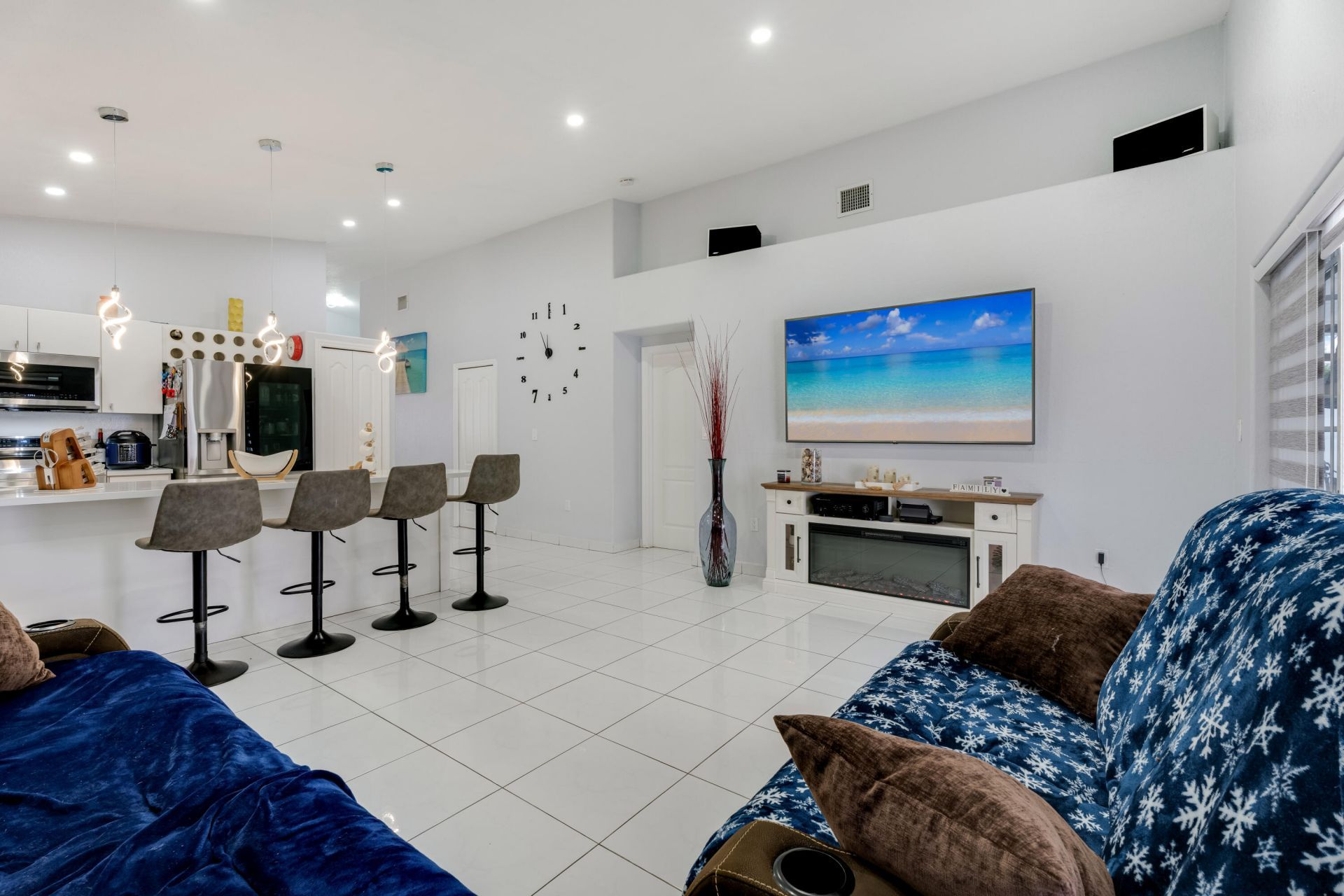 8771 NW 141st Terrace, Miami Lakes, FL 33018 Photo