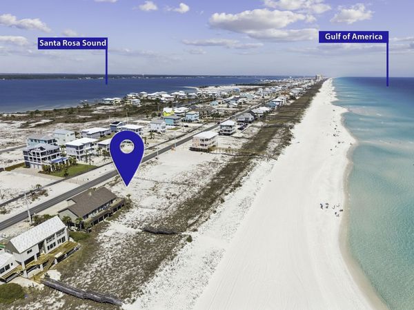 7539 Gulf Boulevard, Navarre, FL 00000