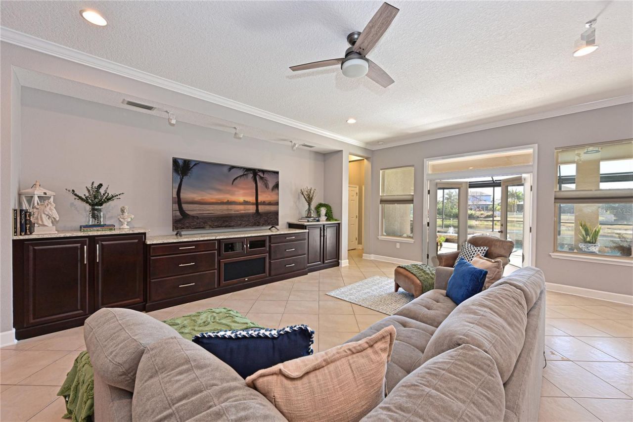 11608 8th Terrace Ne, Bradenton, FL 34212 Photo