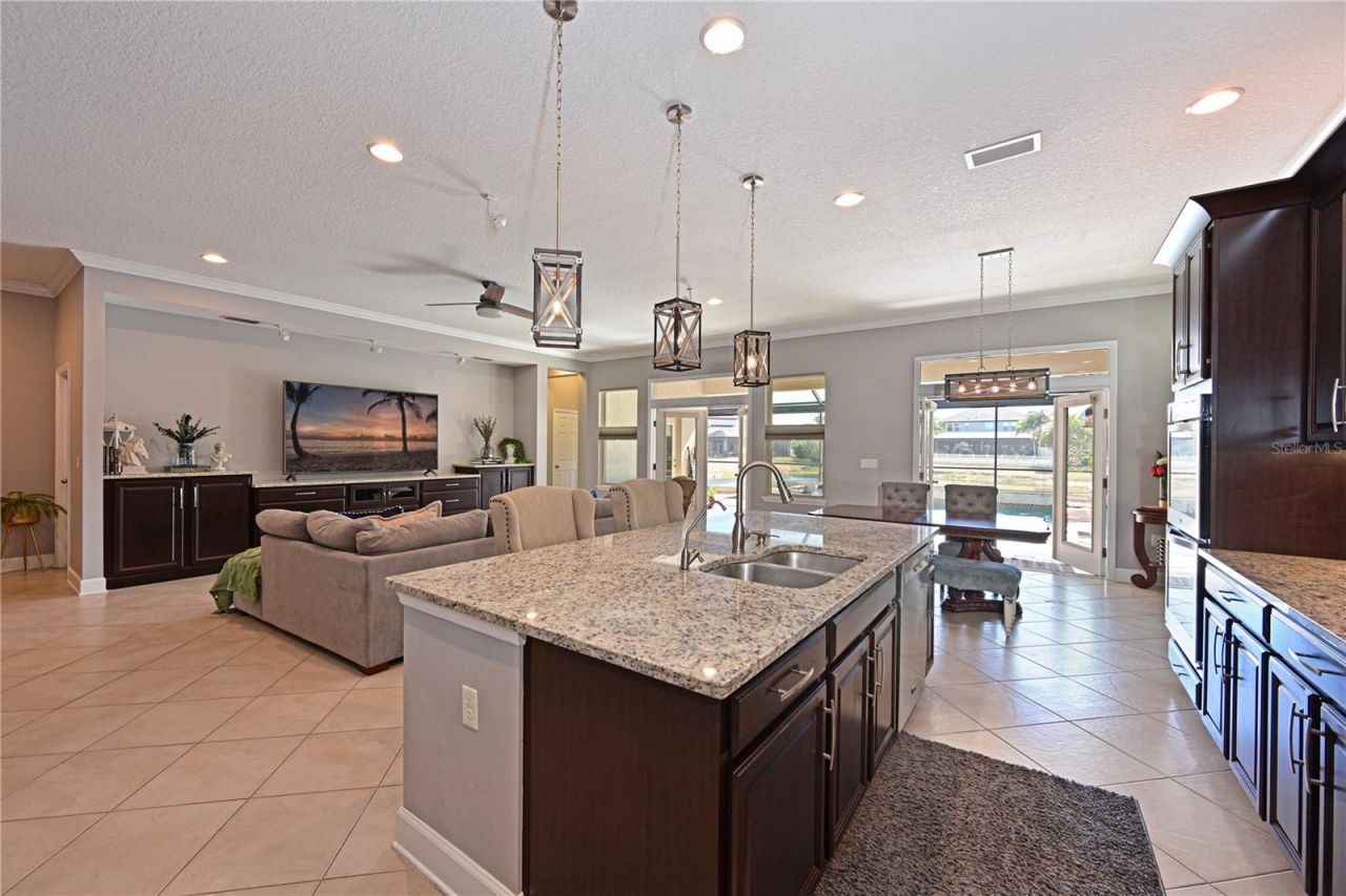 11608 8th Terrace Ne, Bradenton, FL 34212 Photo