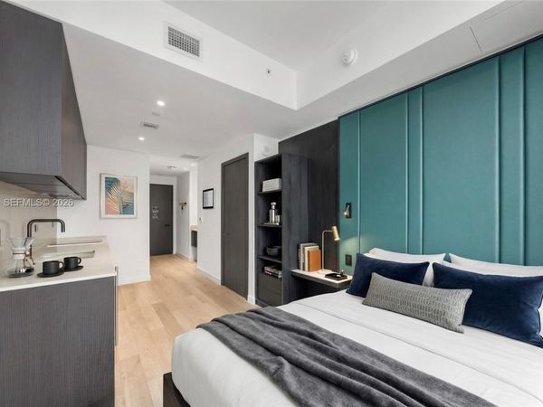 20 NE 11 ST , Unit 2306B, Miami, FL 33132