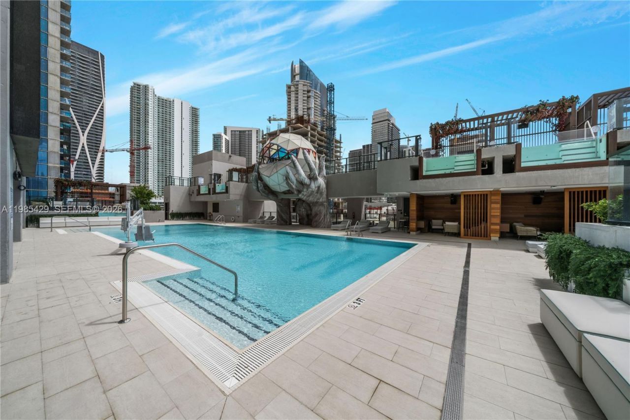 20 NE 11 St, Unit 2306B, Miami, FL 33132 Photo