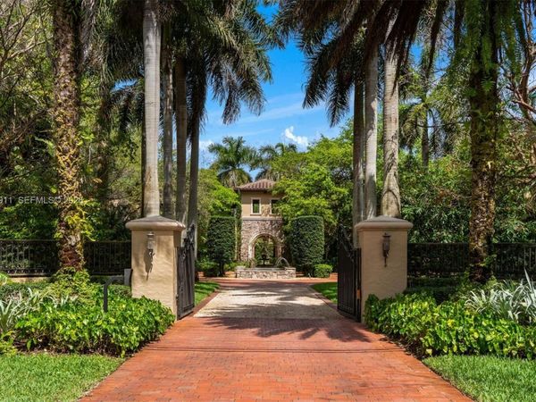 6201 SW 96th St , Pinecrest, FL 33156