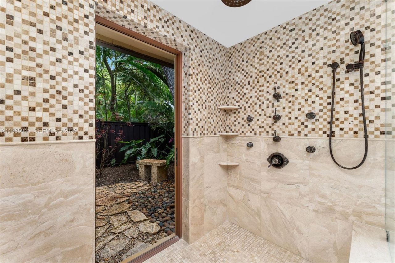 6201 SW 96th St, Pinecrest, FL 33156 Photo