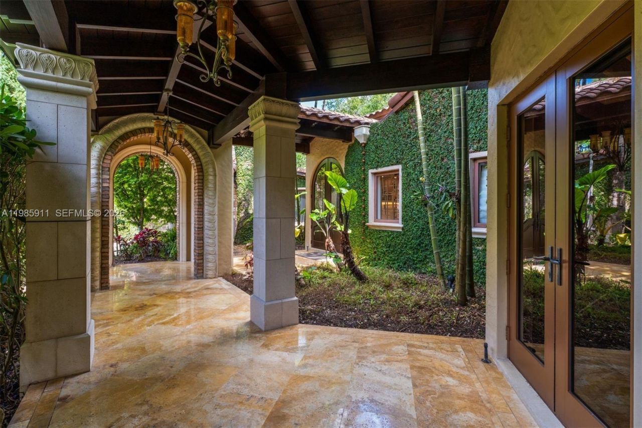 6201 SW 96th St, Pinecrest, FL 33156 Photo