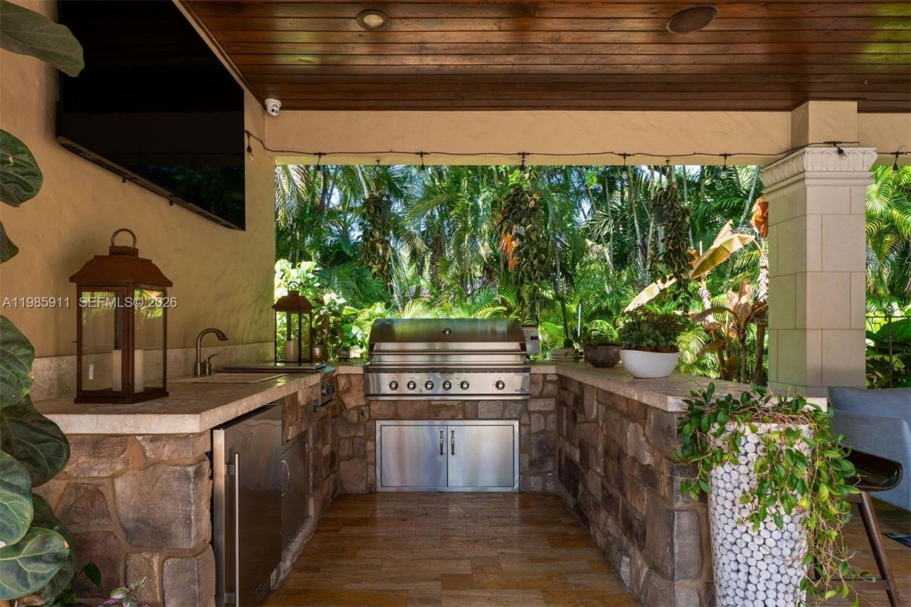 6201 SW 96th St , Pinecrest, FL 33156 Photo