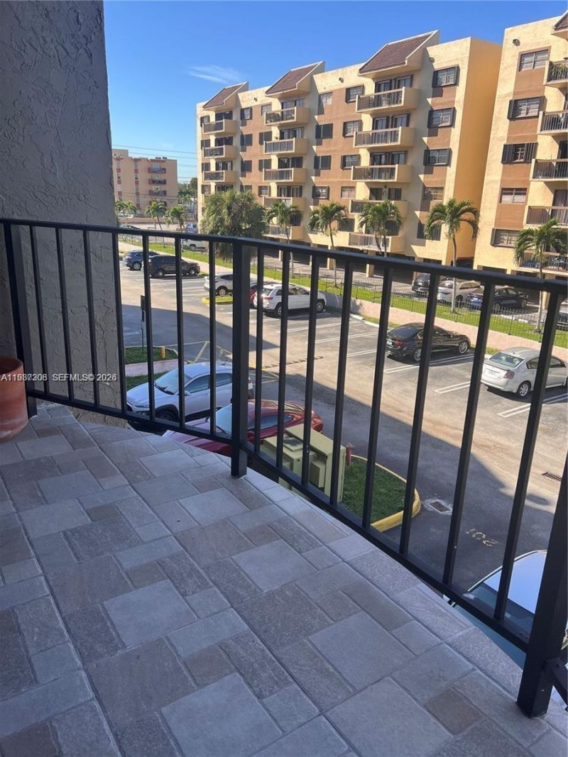 5201 NW 7th St , Unit 314, Miami, FL 33126 Photo