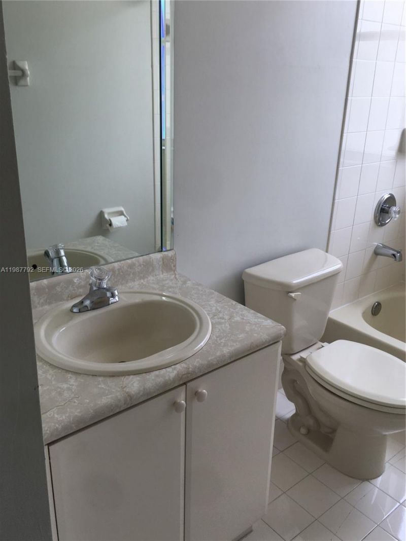 14512 SW 10th St , Miami, FL 33184 Photo