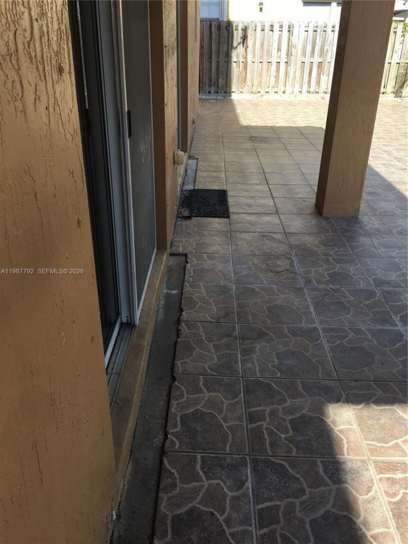 14512 SW 10th St , Miami, FL 33184 Photo