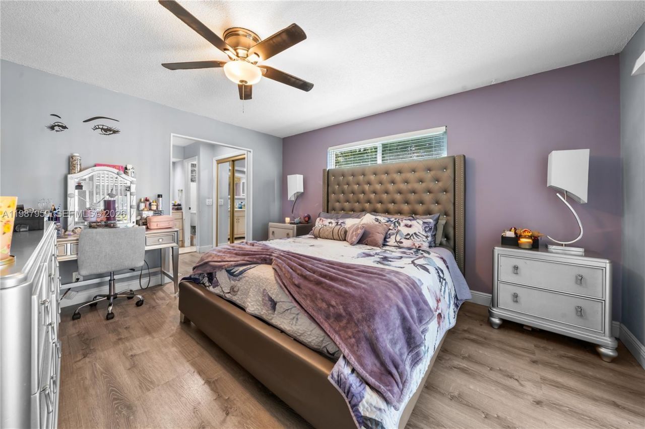 491 NW 45th Ter , Plantation, FL 33317 Photo