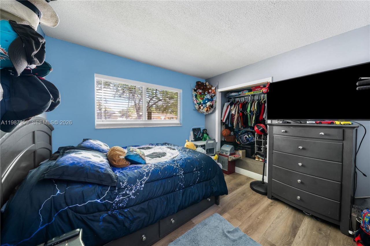 491 NW 45th Ter , Plantation, FL 33317 Photo