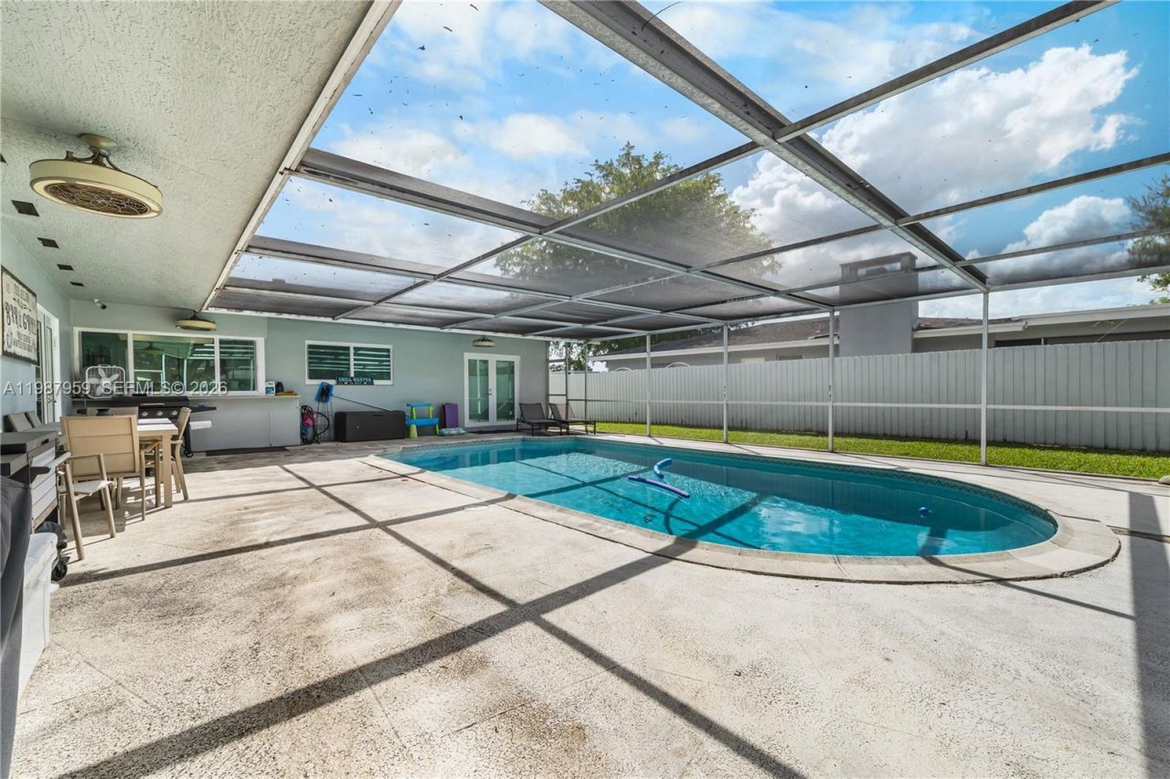 491 NW 45th Ter , Plantation, FL 33317 Photo