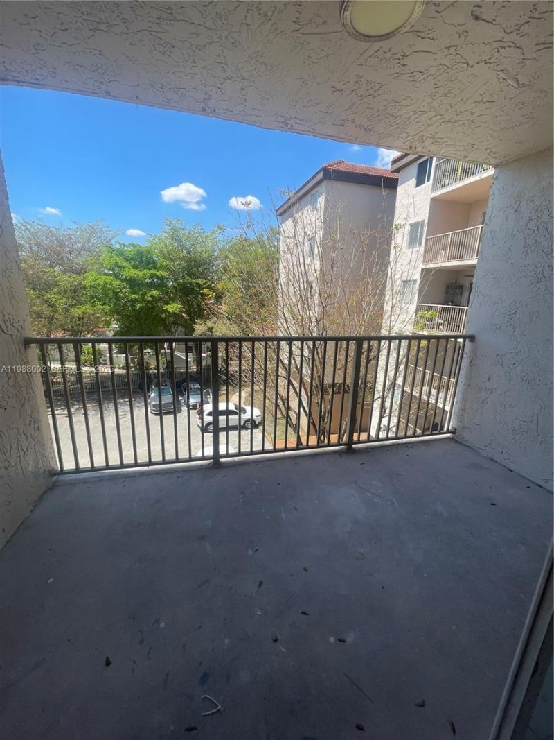 15231 SW 80th St , Unit 410, Miami, FL 33193 Photo