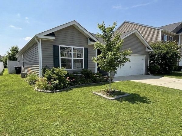 3225 Carr Drive , Greenville, NC 27834