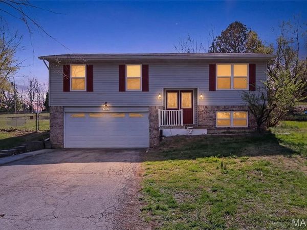 7302 Carriwood Drive, Cedar Hill, MO 63016