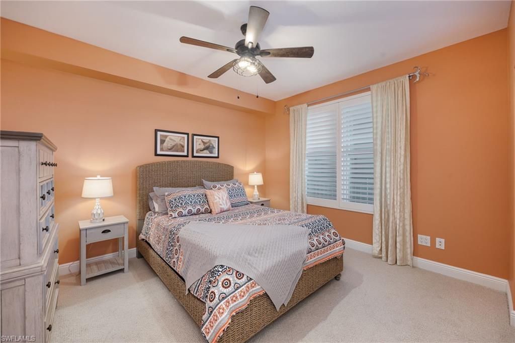 425 Cove Tower Dr, Unit 502, Naples, FL 34110 Photo