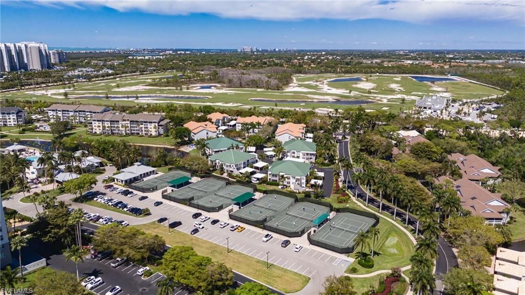 425 Cove Tower Dr, Unit 502, Naples, FL 34110 Photo