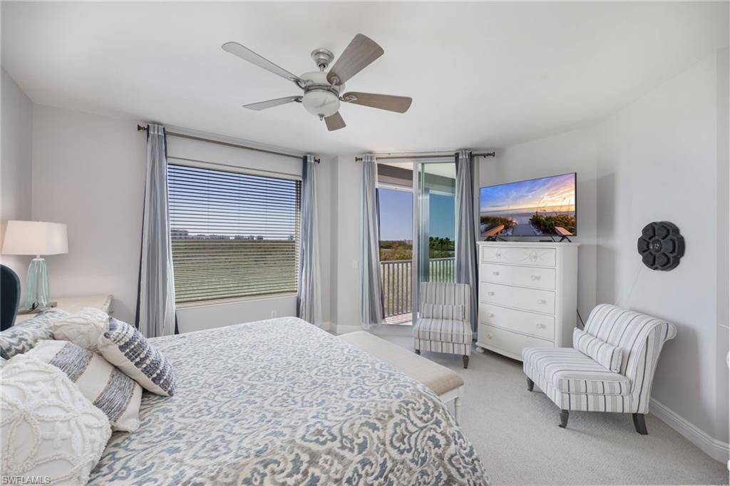 425 Cove Tower Dr, Unit 502, Naples, FL 34110 Photo