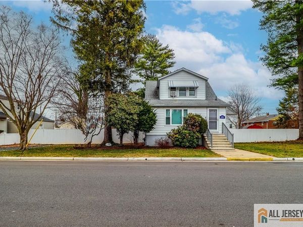 15 Riverview Avenue , Edison, NJ 08817