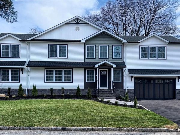 44 4th Avenue, ROSELAND, NJ 07068