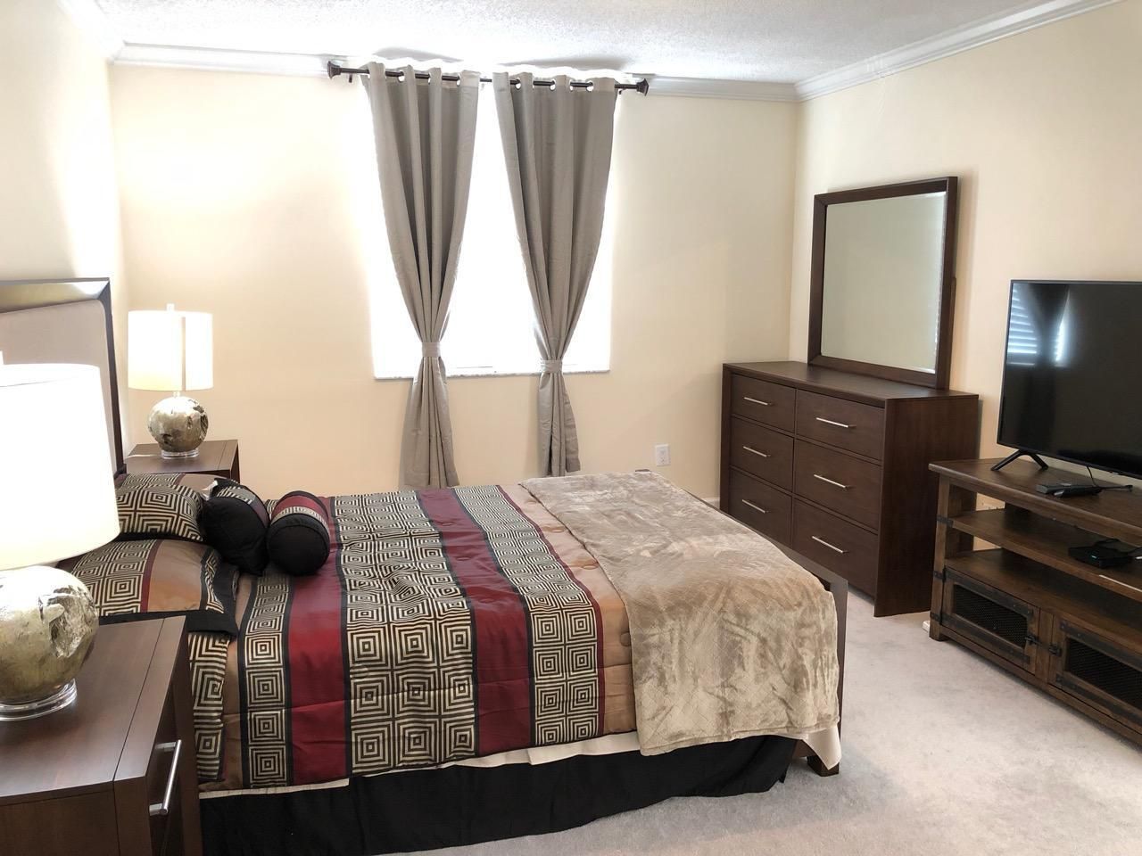 651 Okeechobee Boulevard, Unit 401, West Palm Beach, FL 33401 Photo