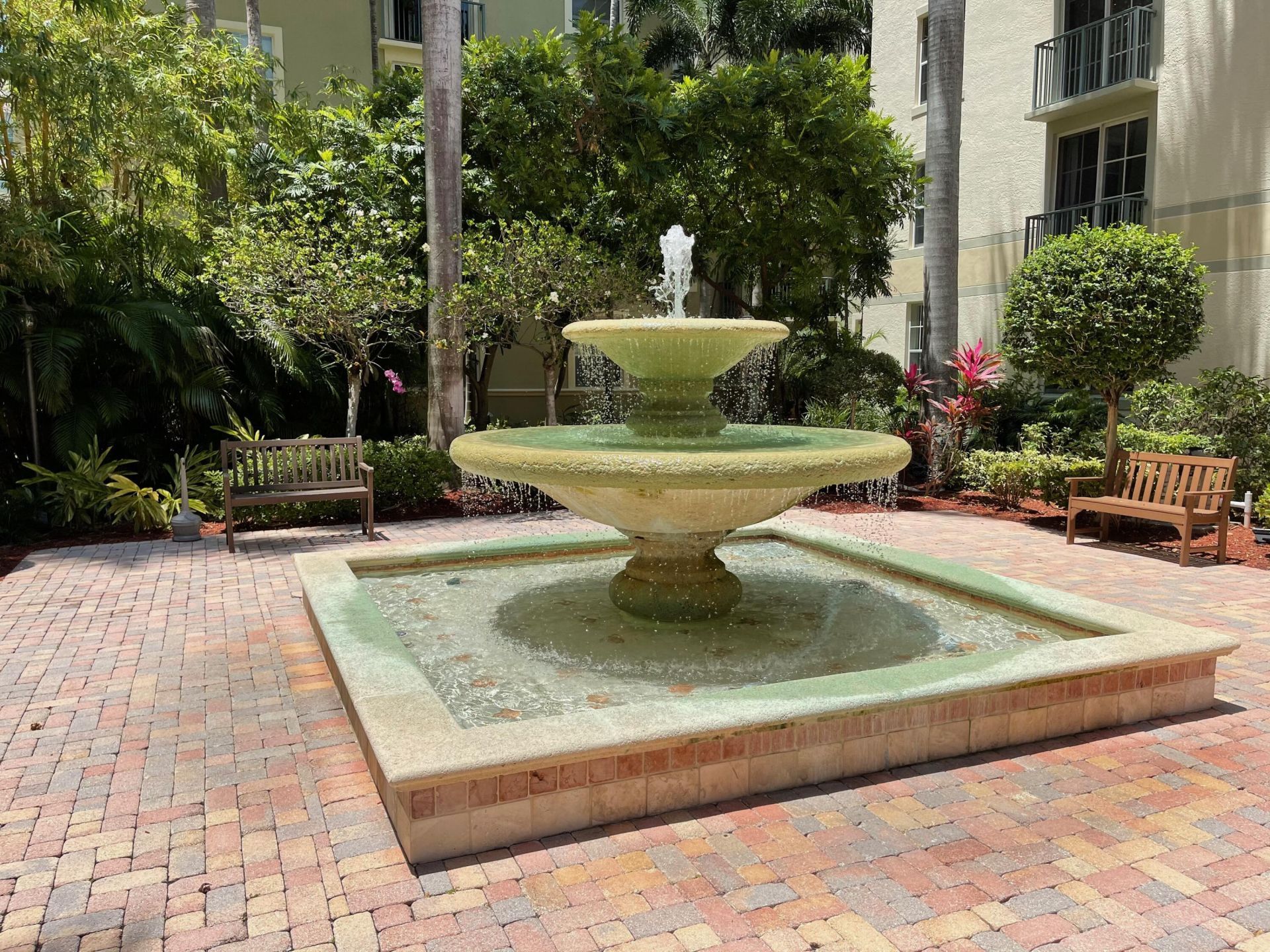 651 Okeechobee Boulevard, Unit 401, West Palm Beach, FL 33401 Photo