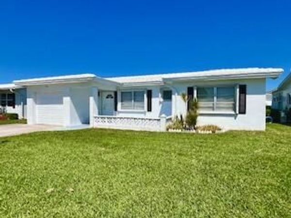 907 SW 3rd Avenue, Boynton Beach, FL 33426